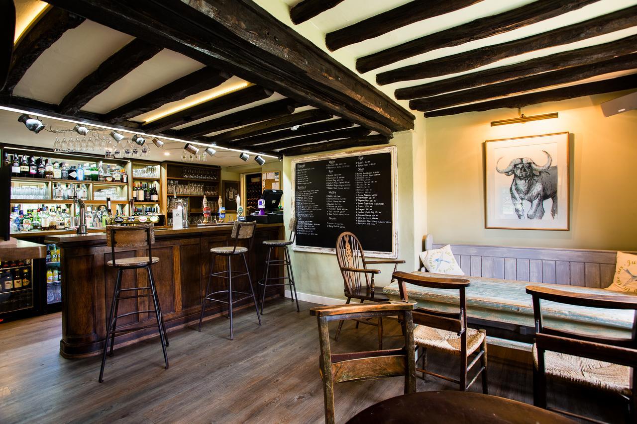 The Kings Arms Hotel Fernhurst Exterior photo